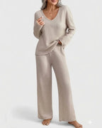 Lorenza™ | Ribbed V-neck two-piece lounge set